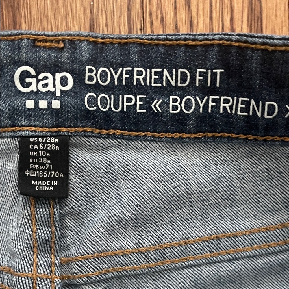 GAP Boyfriend Fit Denim Jeans - Dark Blue - Picture 6 of 9